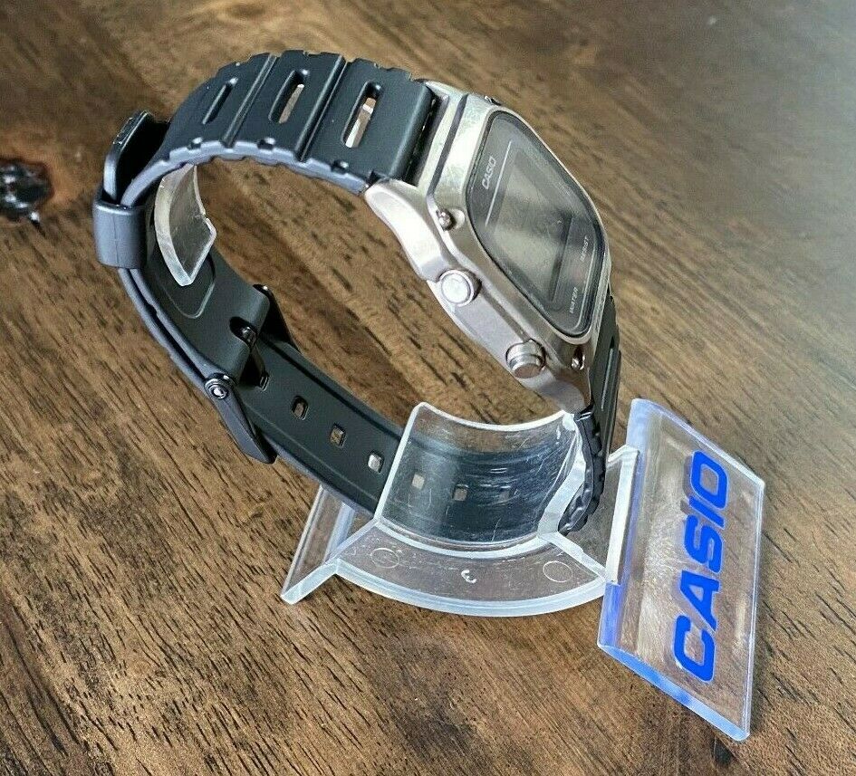 RARE Vintage 1984 Casio TW-7000 TITANIUM 100M Diver Watch RARE Vintage 1984 Casio TW-7000 TITANIUM 100M Diver Watch