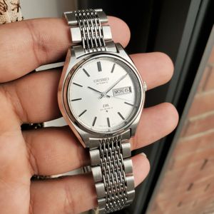 【不動・ジャンク】SEIKO LORD MATIC 5606-8051 不動・ジャンク】SEIKO LORD MATIC 5606-8051 - メルカリ