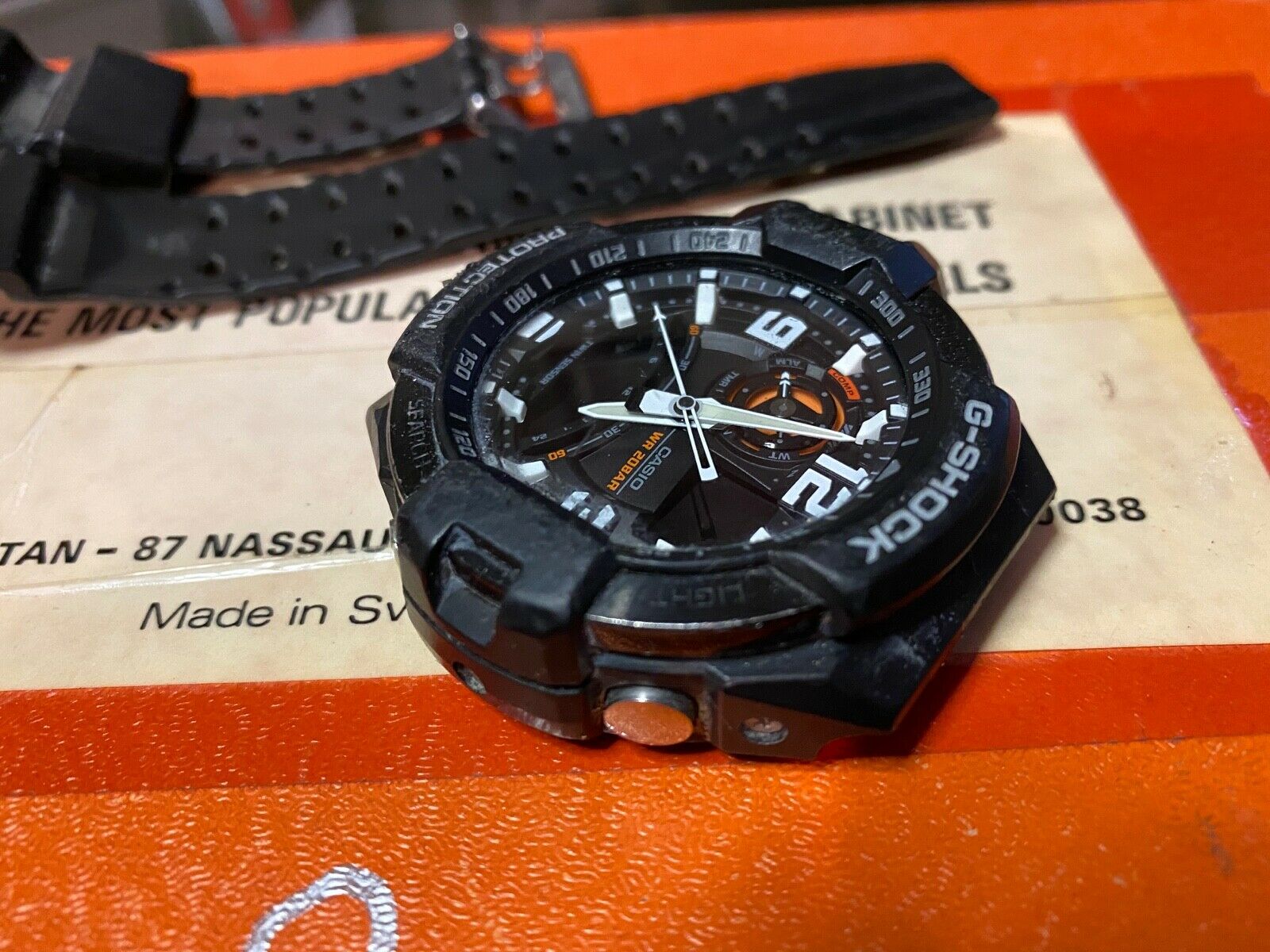 CASIO G-Shock GA-1000 Wrist Watch 5302 Parts or Repair