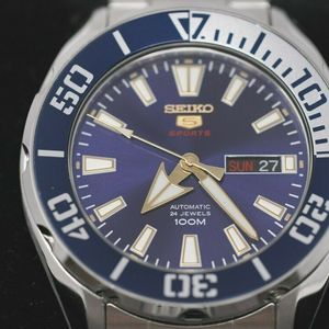 Seiko Sports Automatic Mens Automatic Winding Watch 4R36-06R0 | WatchCharts