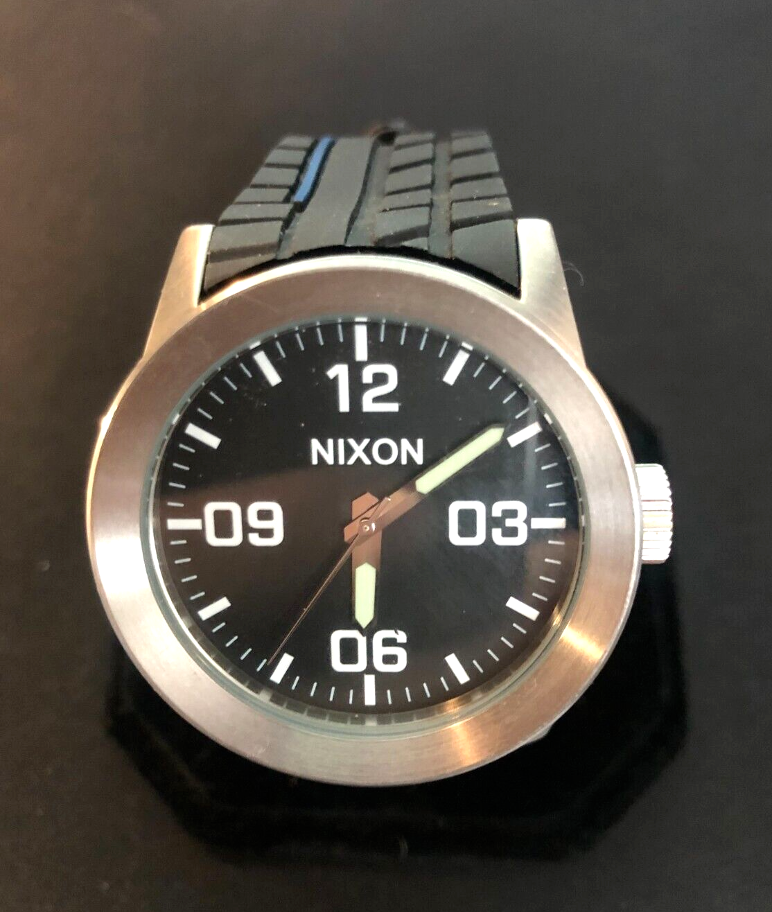 Nixon discount private watch