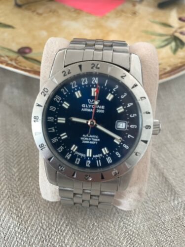 Glycine Airman 2000 World Timer, Date, 200 M / 20 ATM GMT 44mm