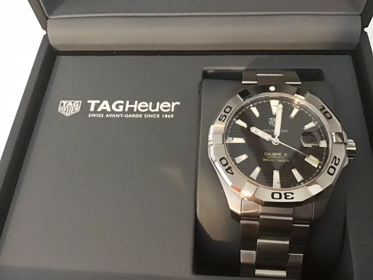 1 600 CAD Tag heuer aquaracer way2010.ba092 43mm 300m black