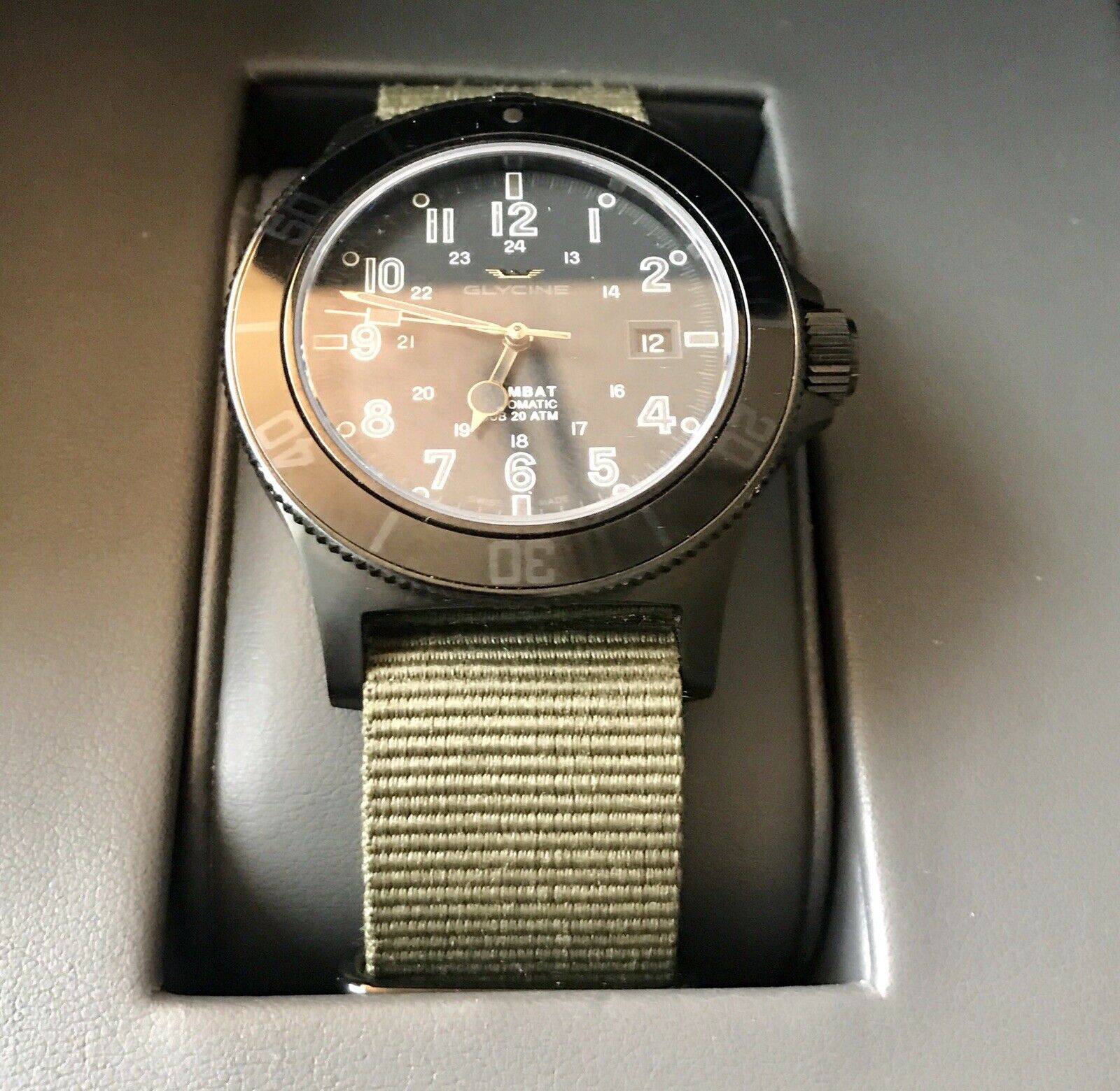 Glycine Combat Sub 42 mm Stealth GL0084 Black Olive NATO Strap