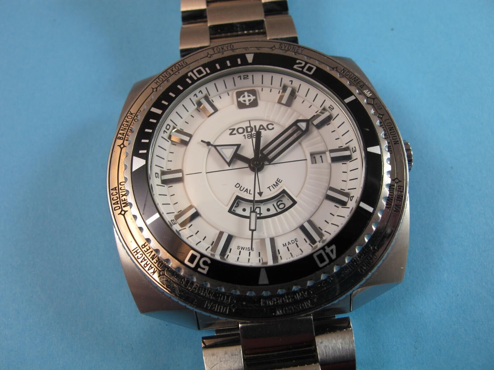 ZODIAC Super Sea Dragon Watch Dual Time Diver World Time ZO3706 NO