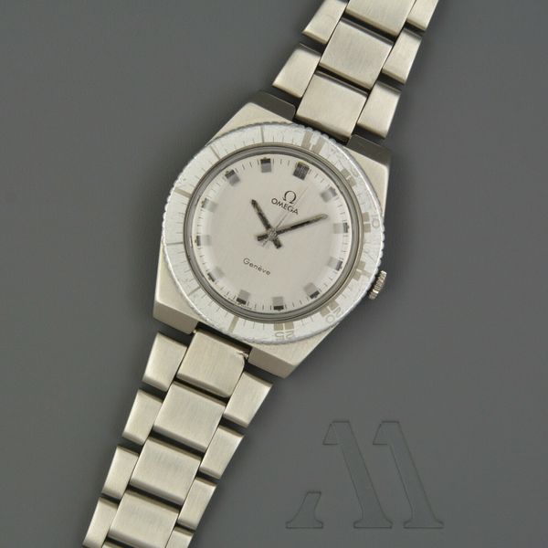 OMEGA Geneve DIVER vintage 1350051 watch HANDWOUND 601 Stainless