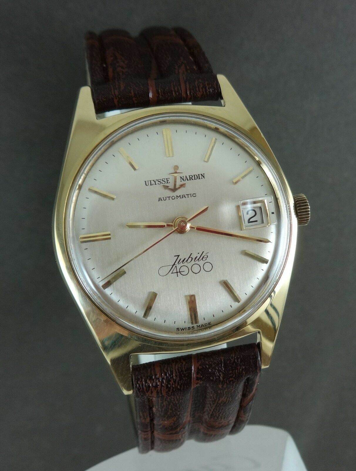 ULYSSE NARDIN Jubile 4000 Watch. 18k Solid Gold. Automatic