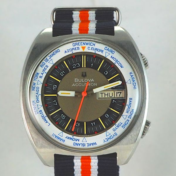 FS: Vintage HUGE Bulova Accutron World Time Super Compressor Diver ...