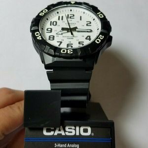 Casio Men's 'Diver Style' Quartz Resin Casual Watch, Color:Black (Model:  MRW-210H-7AVCF)