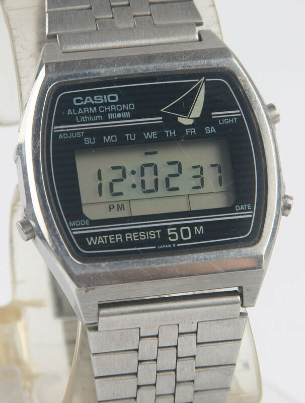 VINTAGE RARE CASIO W-61 BOAT ALARM CHRONO DIGITAL WATCH/FREE SHIP