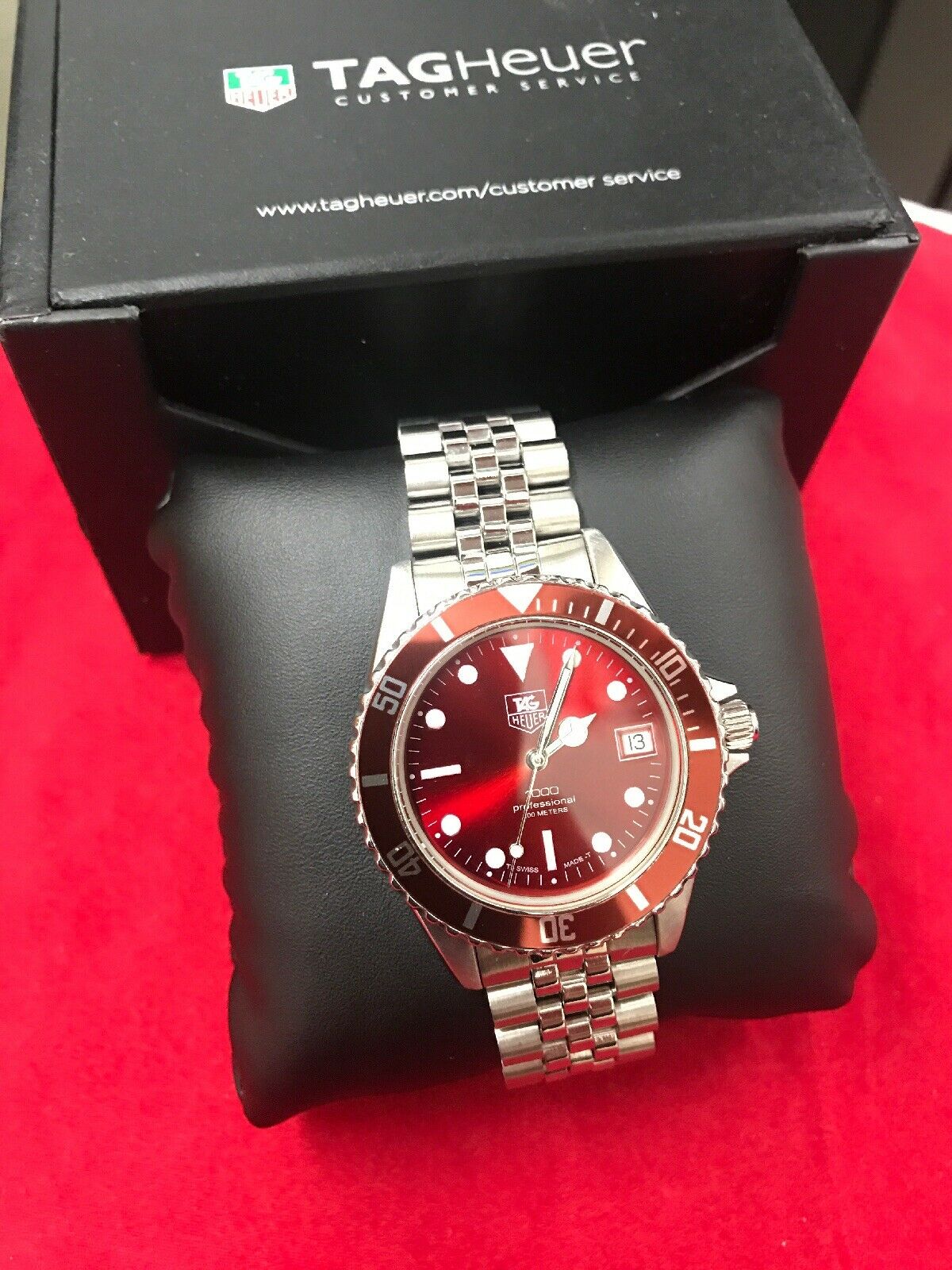 Rare Men s Tag Heuer 1000 Burgundy Red Wine Professional 200m