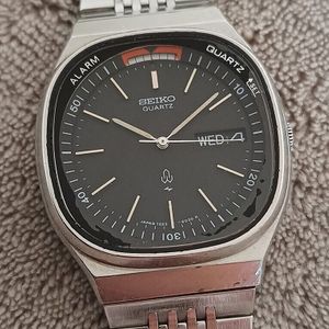 Nice & Rare Vintage Seiko Quartz Alarm black dial 7223-6030 Gent Watch |  WatchCharts Marketplace