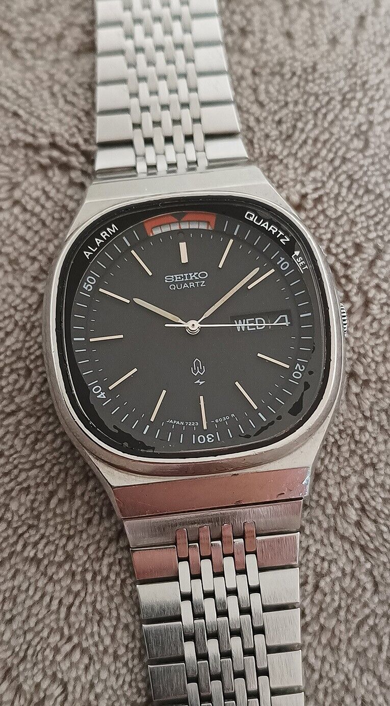 Nice & Rare Vintage Seiko Quartz Alarm black dial 7223-6030 Gent Watch |  WatchCharts Marketplace