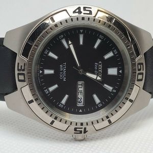 CITIZEN Eco-Drive E101-K004896 200m ダイバー 日本が誇るシチズン 