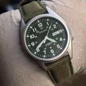 wts] Seiko SKX Military field Green Dial Automatic SKX427 7S26