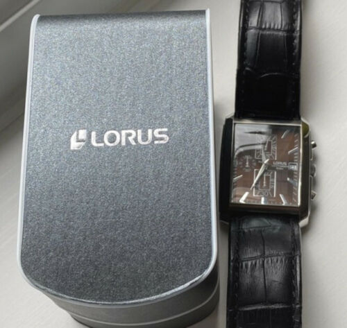 VINTAGE LORUS By Seiko Men s Chronograph watch Date Display Square