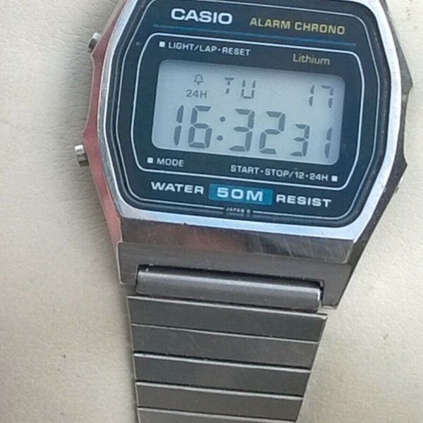 Casio Mens Vintage LCD Digital Watch W-39 (593 module