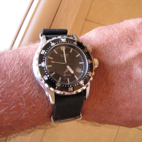 casio mdv102 super illuminator