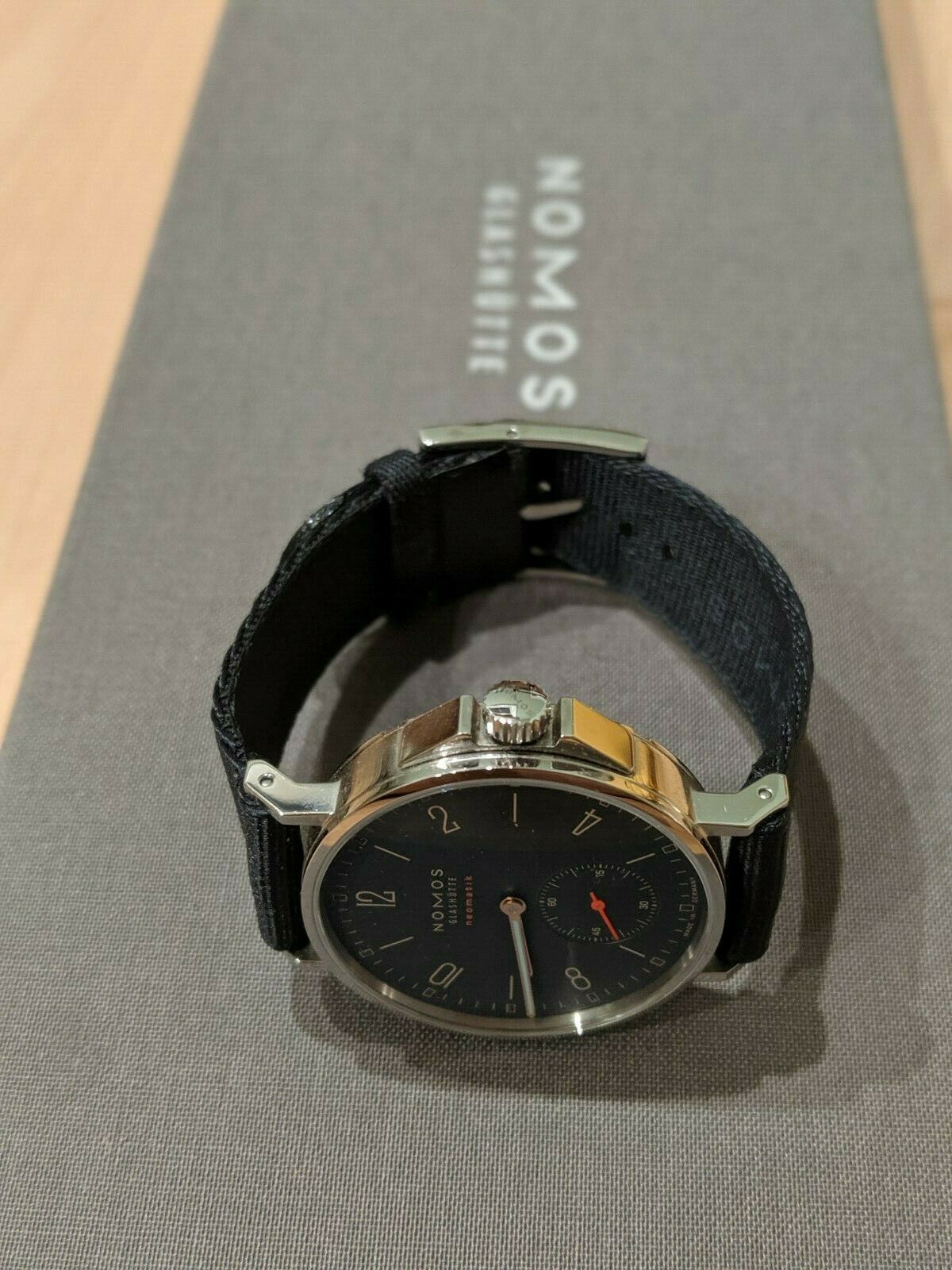 Nomos ahoi store 561