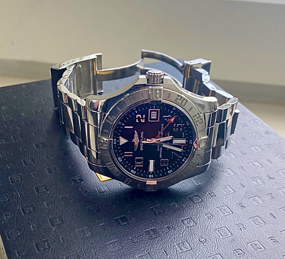 Breitling discount fbi watch