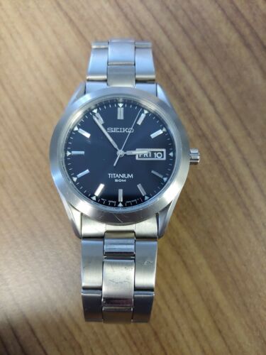 seiko sgg599p1 titanium watch