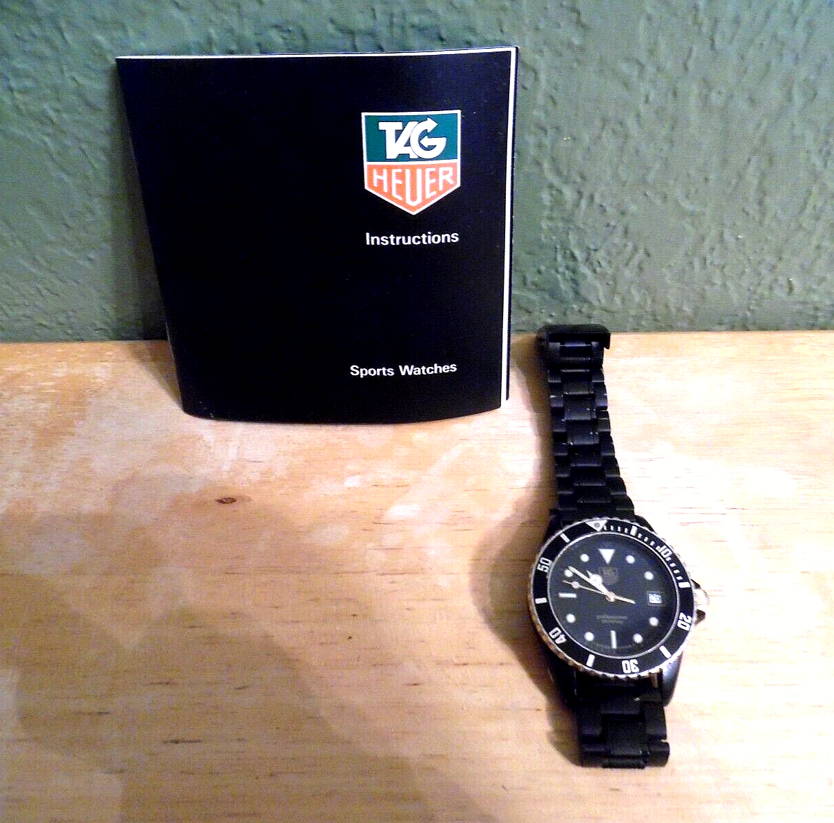 TAG HEUER 980 029B PROFESSIONAL 200 METER DIVERS WRISTWATCH WITH