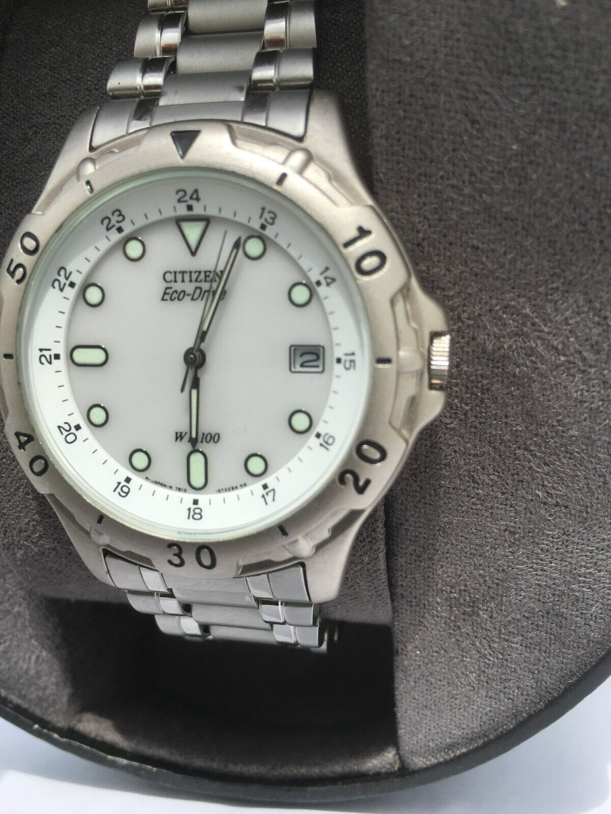 Citizen Mens Eco Drive 100 MT WR Bracelet Watch 7870-H01733