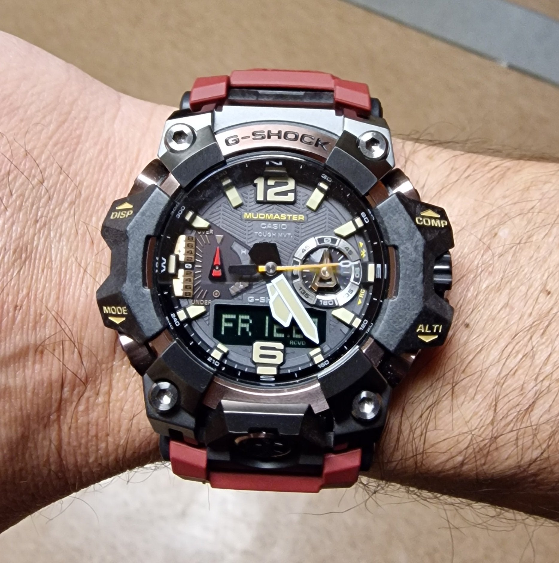 Gsg 100 Casio Mudmaster Solar GWG-B1000-1A4 MASTER OF G LAND