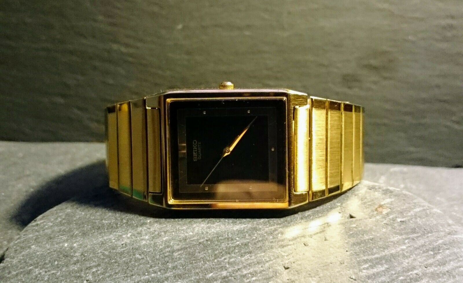 SEIKO 5Y31-5040 VINTAGE MENS QUARTZ WATCH, MADE MAY 1988, GOOD