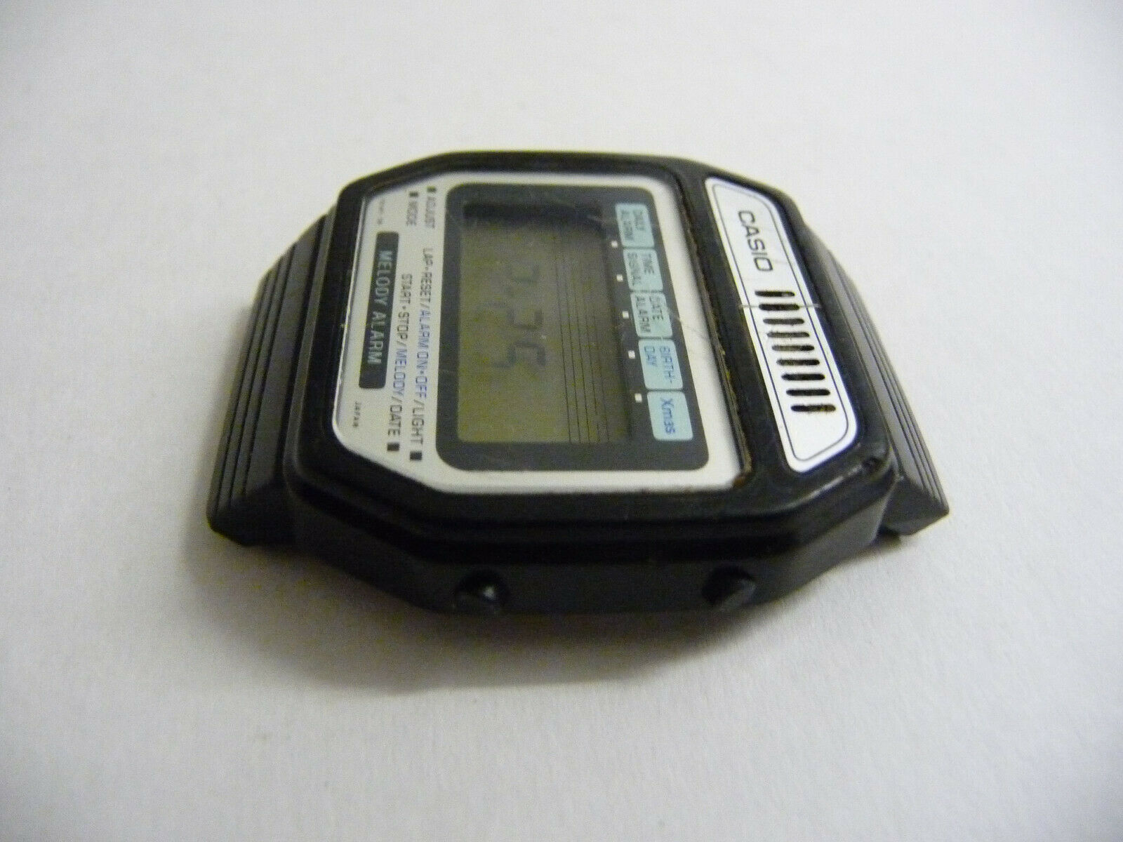 Vintage Casio 82H108 wrist watch; LCD digital display; Melody 