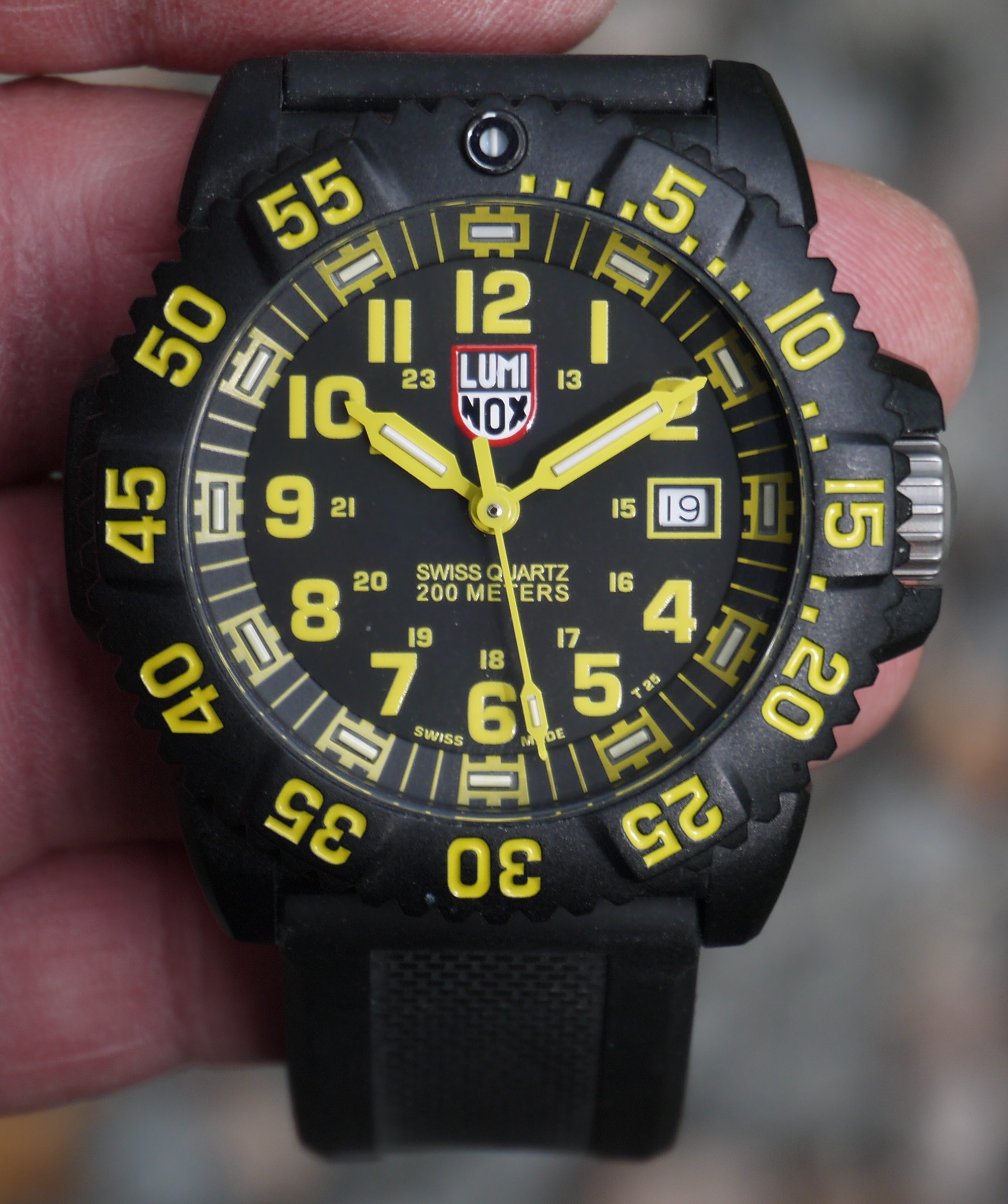 FS: Luminox A 3055 EVO Navy SEAL Colormark, LNIB, Yellow on Black