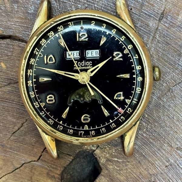 Vintage Zodiac triple date moonphase 1402 automatic watch parts/repair