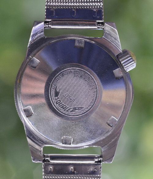 The Nadir Watch Tells Time Differently | Cool Material | Watch design,  Watches for men, Projects watch