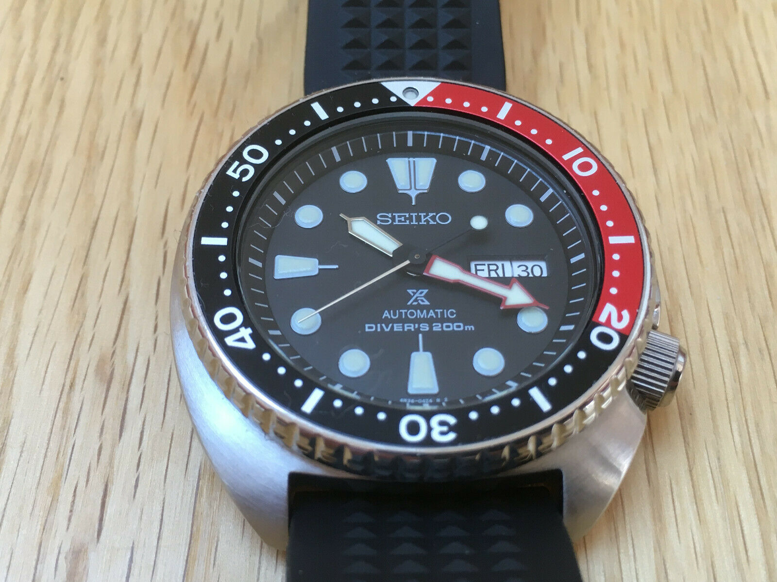 Seiko hotsell turtle red