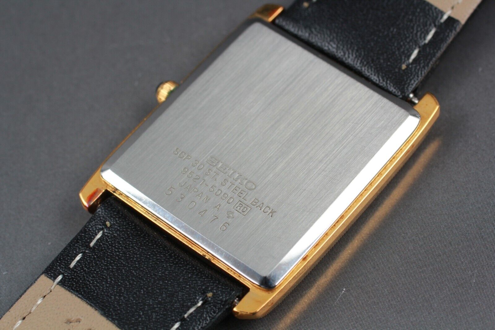 N MINT】 Vintage Seiko Dolce 9521-5090 Gold Tank Shape Men's