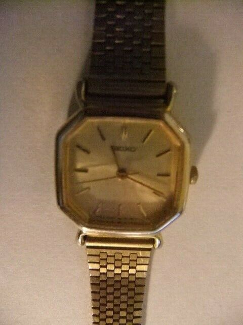 Vintage Seiko 4n21-5022 Ladies Watch | WatchCharts Marketplace