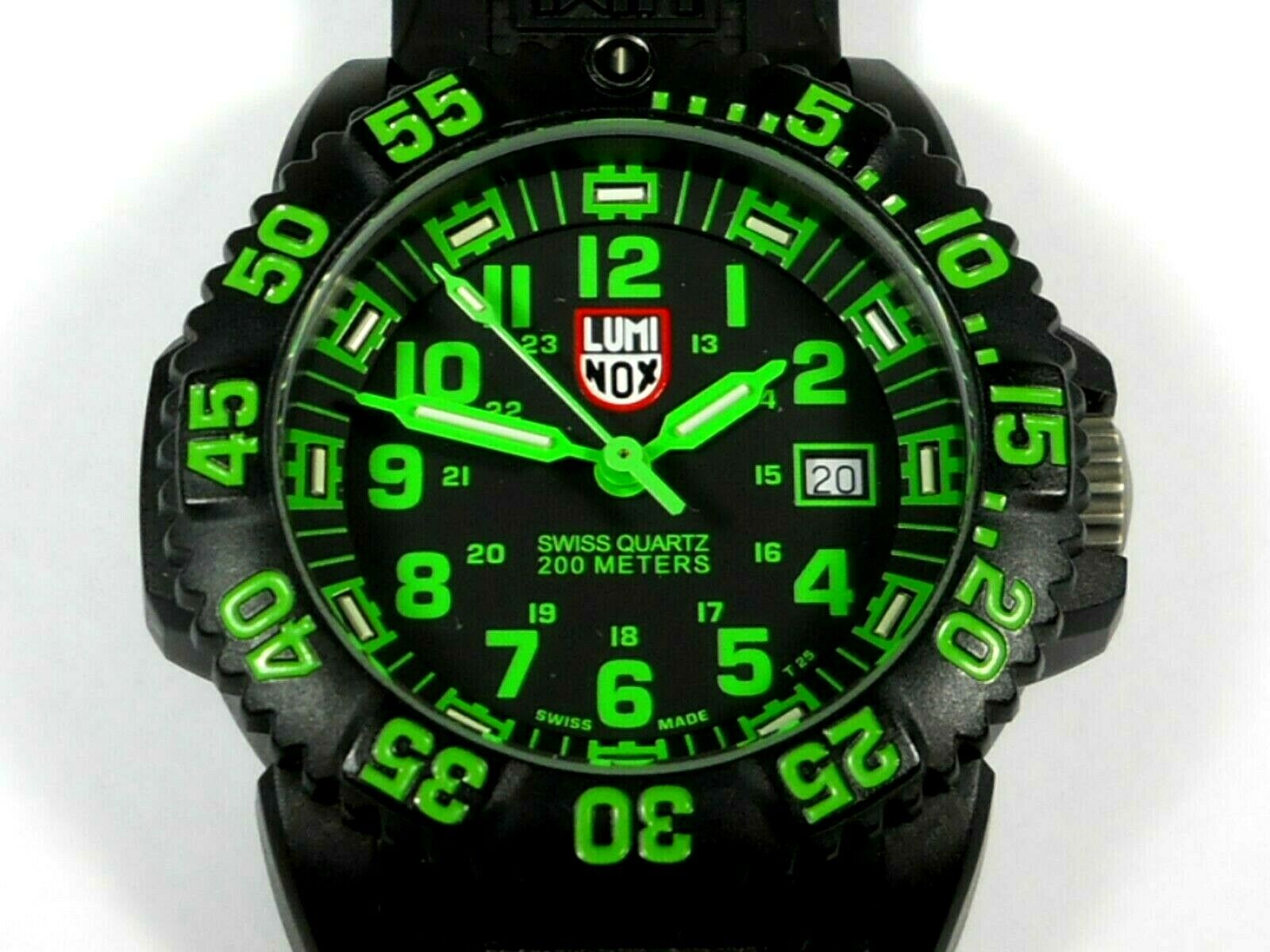LUMINOX WATCH SERIES 3050/3950 BLACK & GREEN NAVY SEALS SWISS MADE