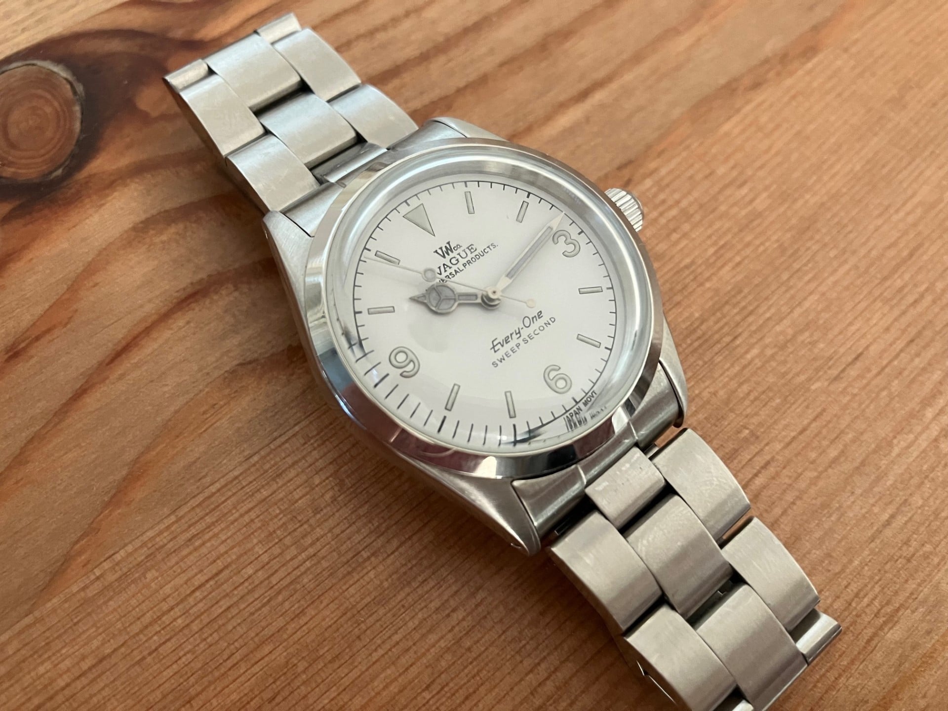 Rolex sweeping hand hot sale