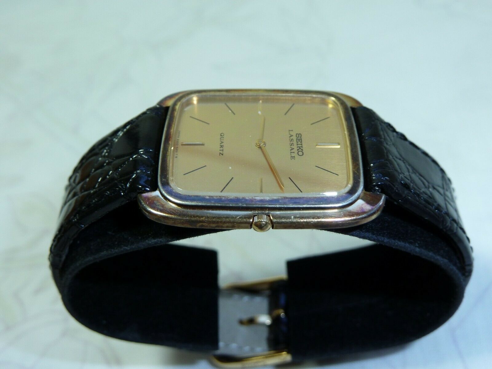 MEN'S VINTAGE SEIKO LASSALE QUARTZ WATCH ULTRA SLIM MODEL 9300