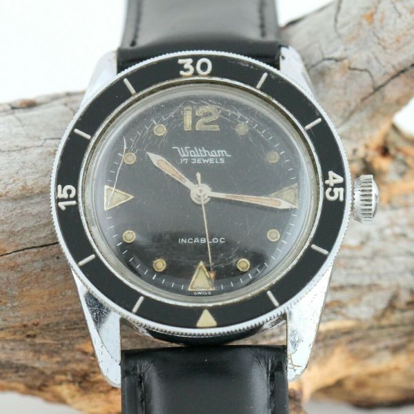 Blancpain Bathyscaphe Incabloc Radium Dial Bakelite Bezel Divers