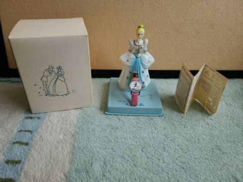 Vintage cinderella hotsell watch with figurine