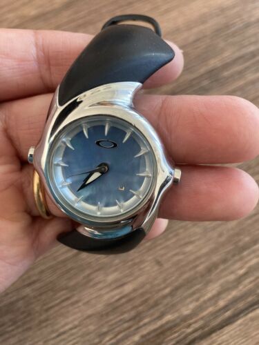 Rare Oakley Women's Crush watch Unobtainum band with mother of pearl blue  dial | WatchCharts