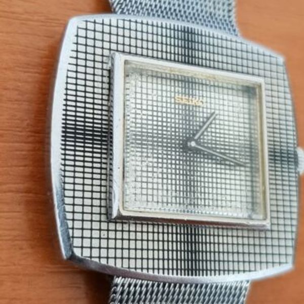 Vintage SEIKO 2220 - 3240 Mechanical Dress Watch Made in Japan