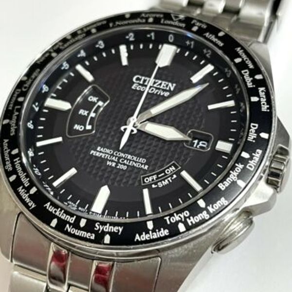 CITIZEN EcoDrive Men Radio Controlled World Perpetual Watch h145