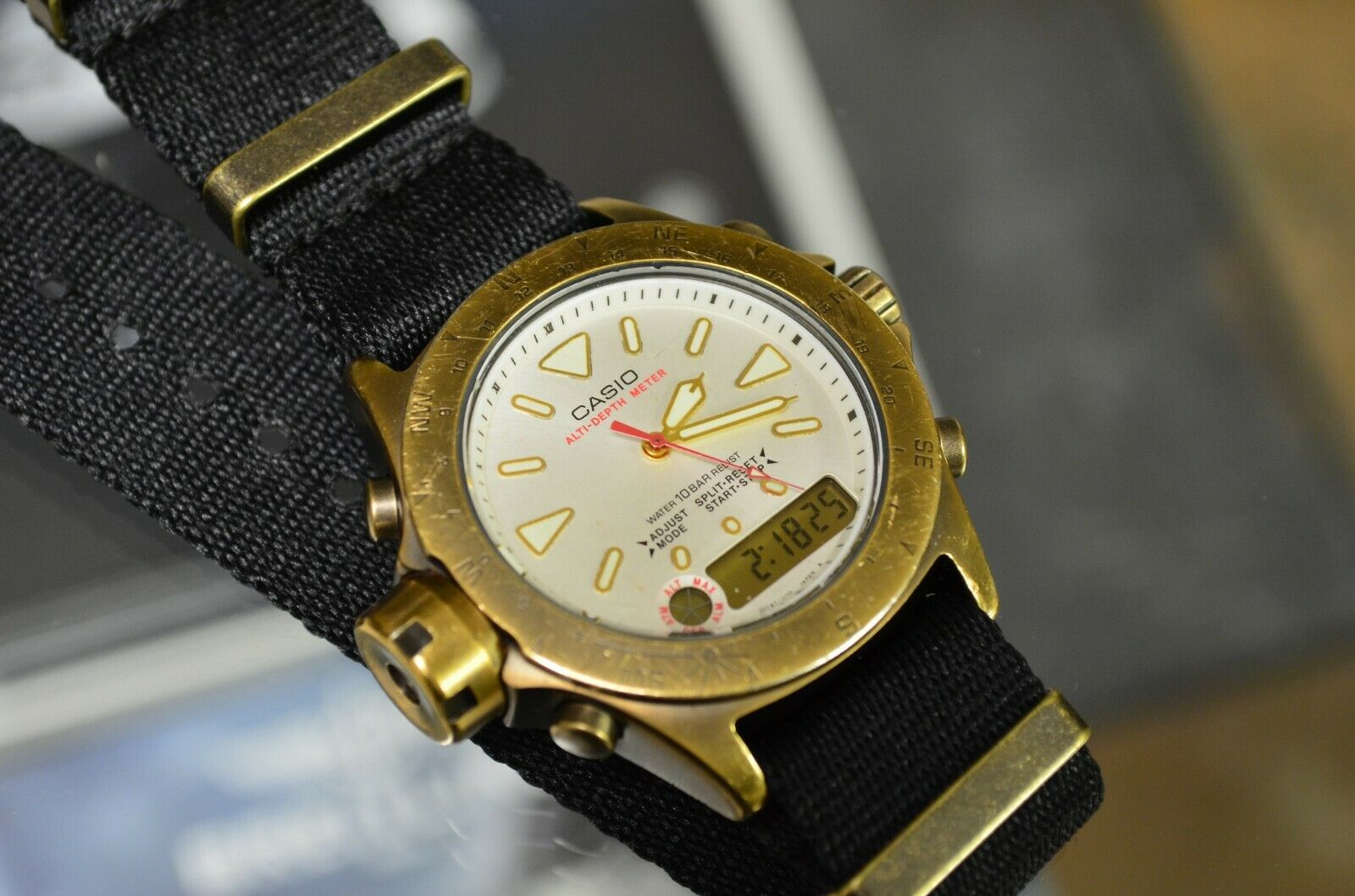 CASIO AW-713 ALTI-DEPTH METER BRONZE WATCH RARE JDM VINTAGE SENSOR