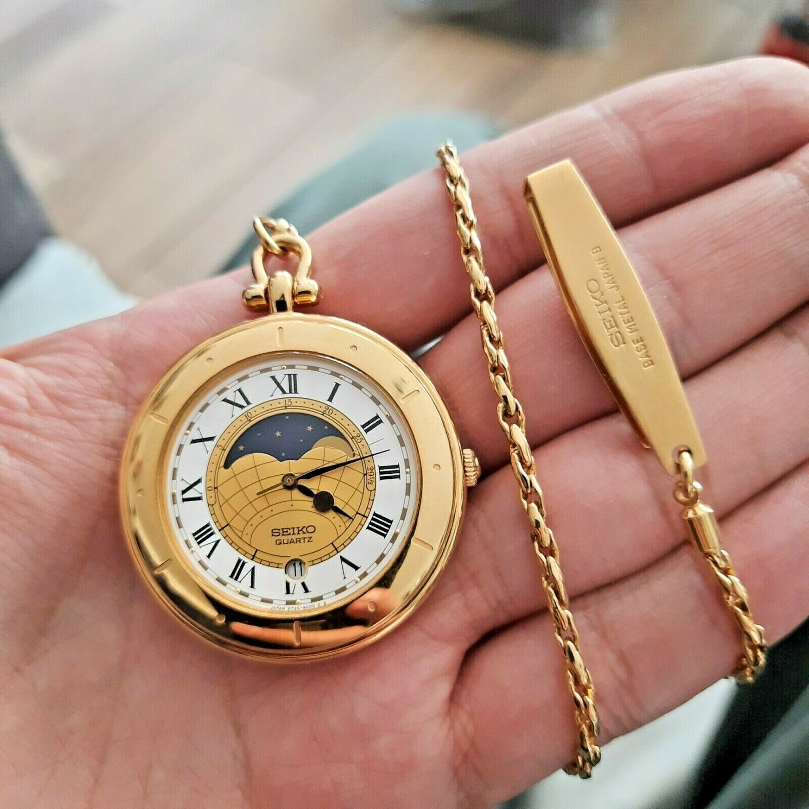 Seiko quartz pocket online watch