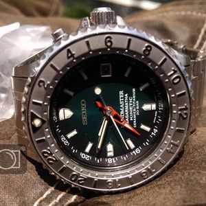 FS REDUCED Seiko Landmaster Sagarmatha green dial, ceramic bezel, spare MM  clasp $1550 shipped | WatchCharts