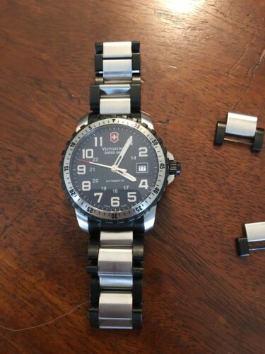 Victorinox Swiss Army Alpnach Automatic Mens Divers Watch 241197