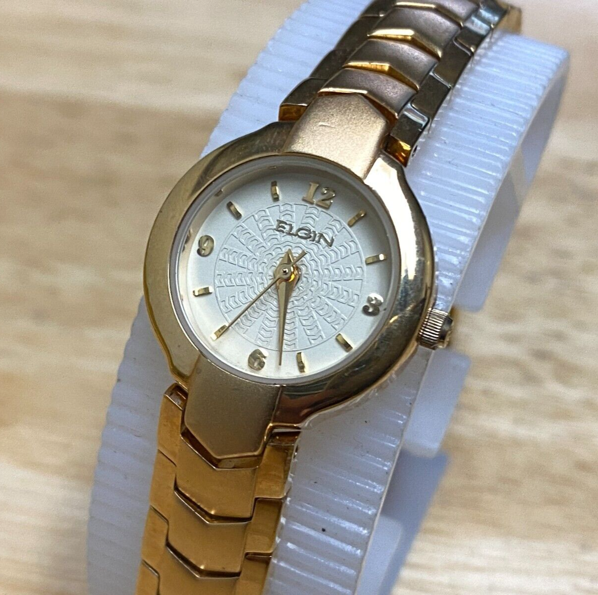 Japan movt gold discount watch