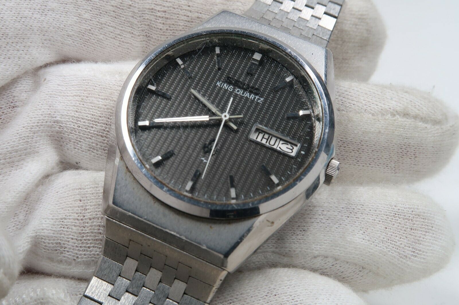 Vintage SEIKO KING QUARTZ 5856-8020 FOR PARTS OR REPAIR Watch 